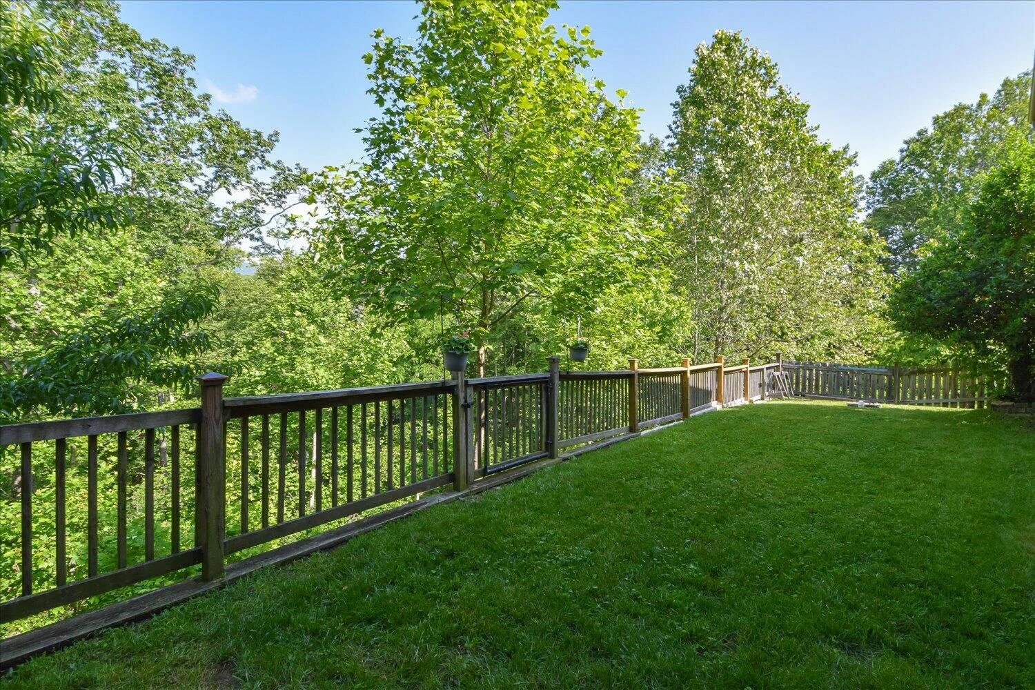 7635 Peebles LN - Photo 33