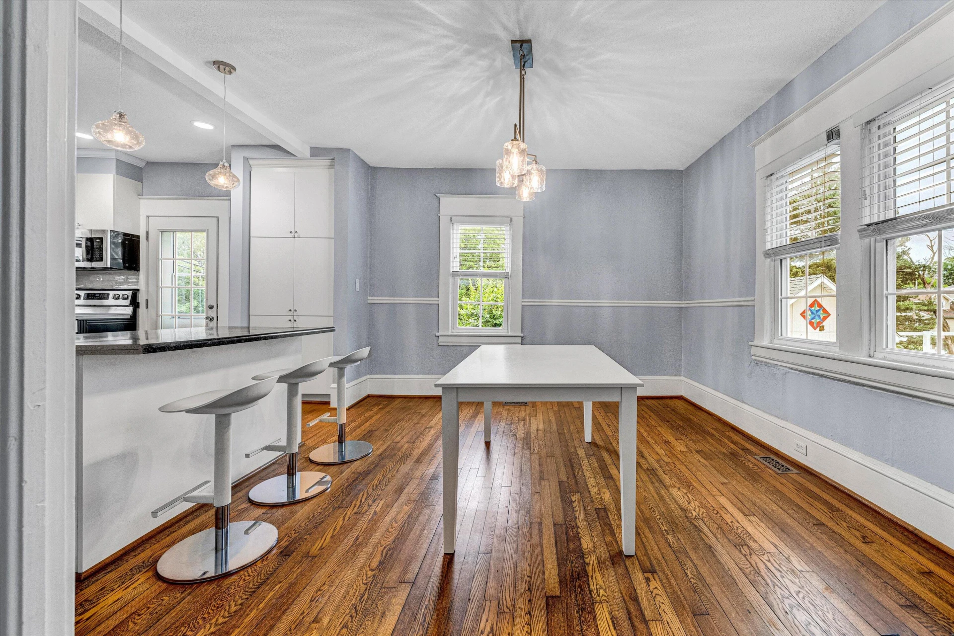 2102 Berkley AVE - Photo 10
