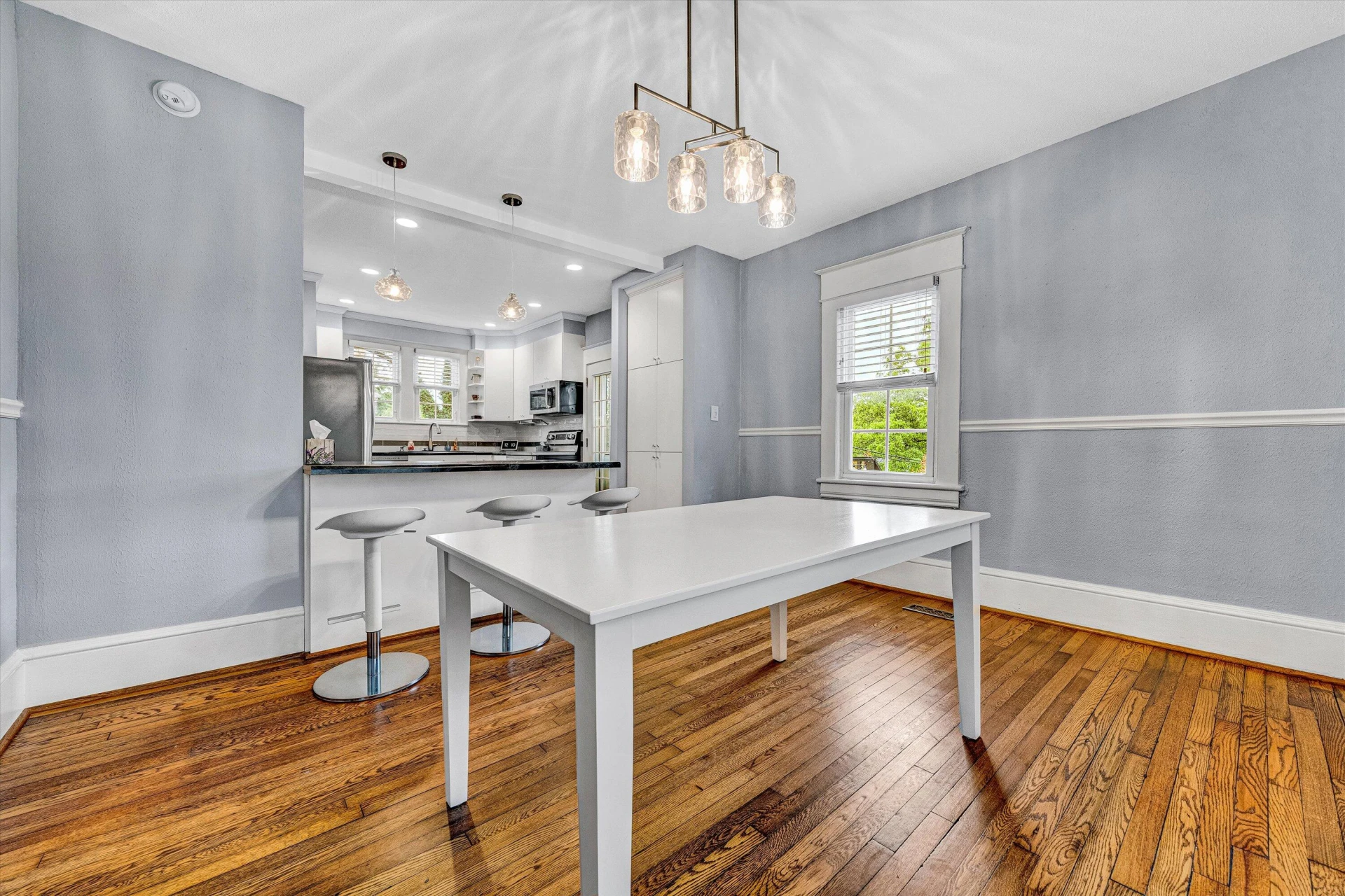 2102 Berkley AVE - Photo 11