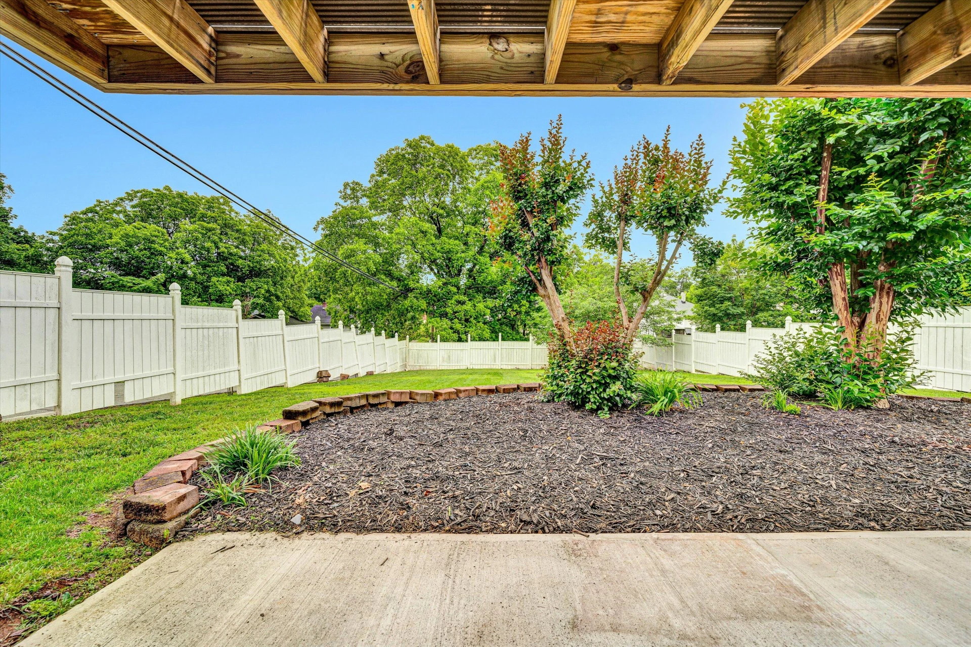 2102 Berkley AVE - Photo 34