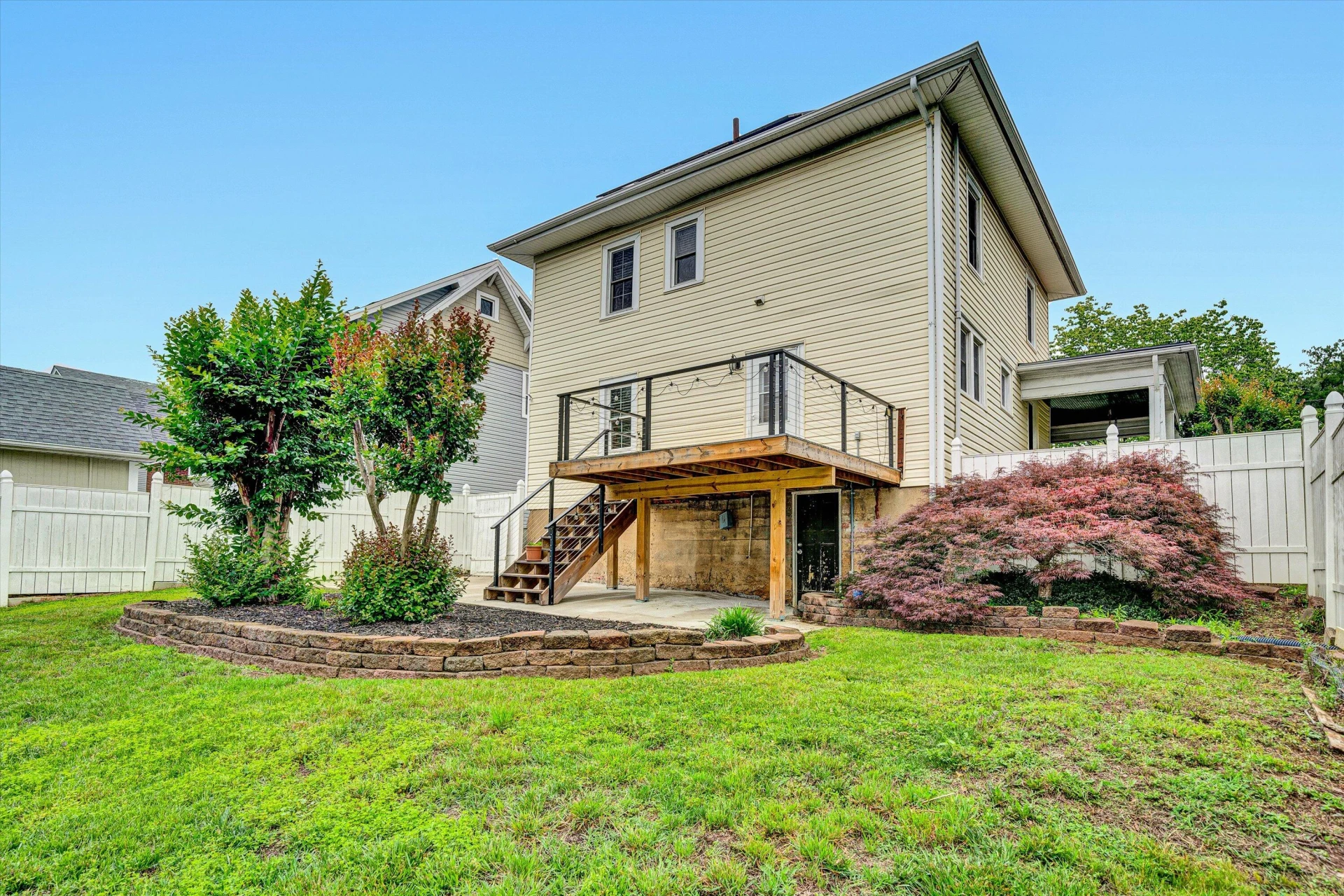 2102 Berkley AVE - Photo 37