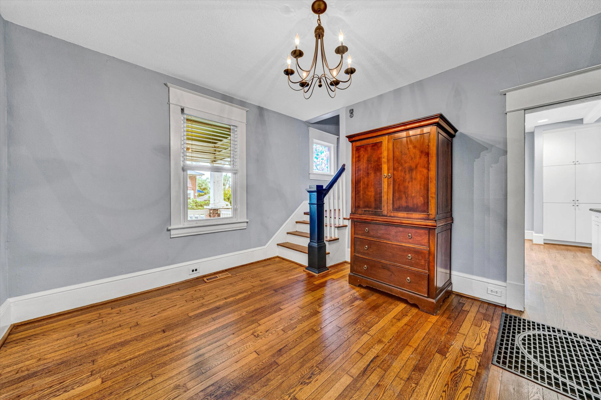 2102 Berkley AVE - Photo 7