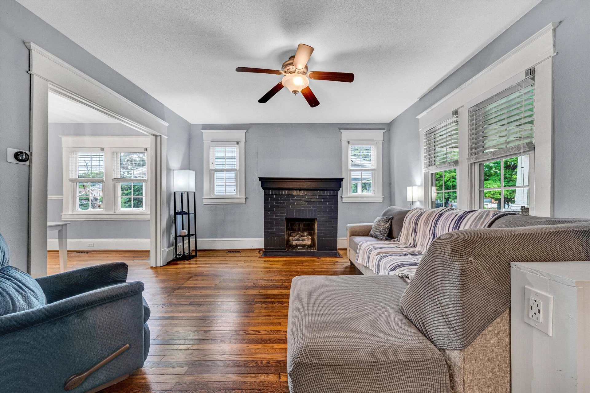 2102 Berkley AVE - Photo 8