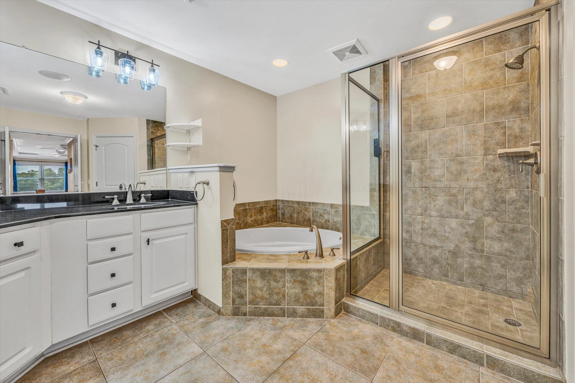 100 Bridgewater Pointe PL #401 - Photo 21
