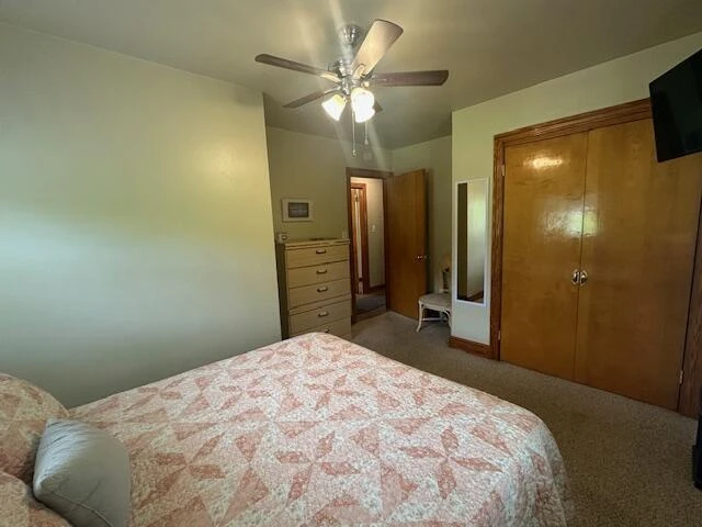 586 Graceland DR - Photo 15