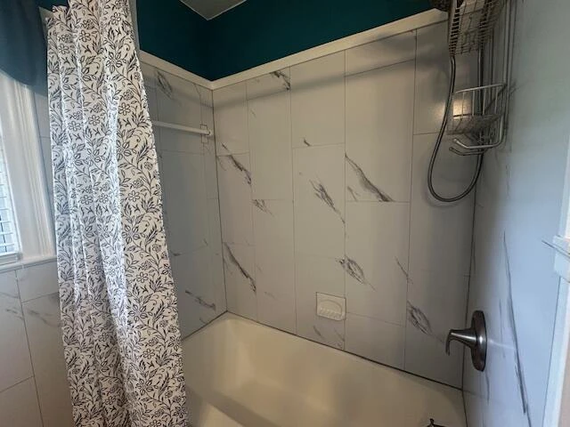 586 Graceland DR - Photo 17