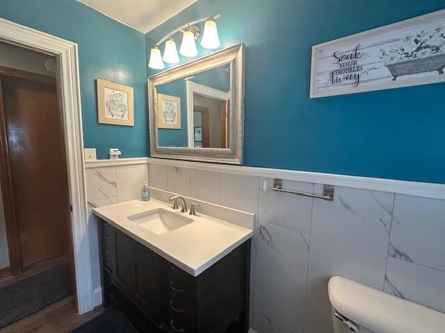 586 Graceland DR - Photo 18