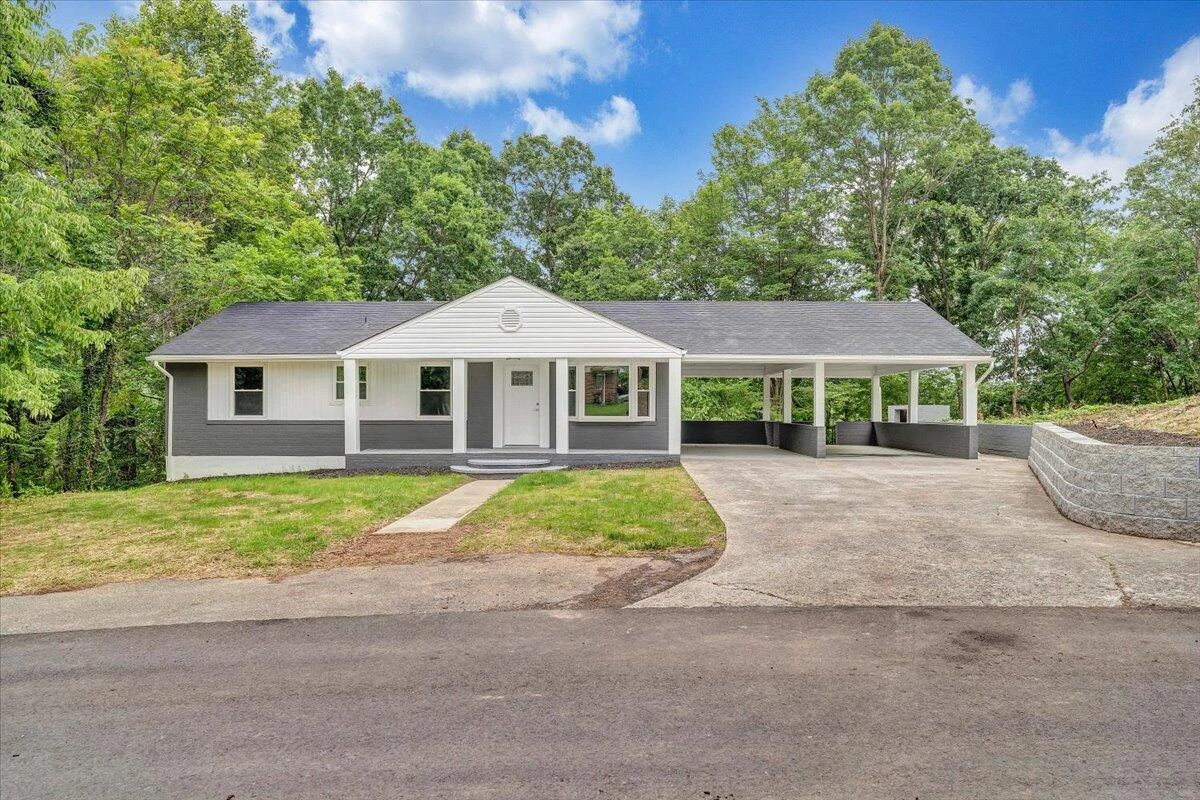 4438 Stonewall RD