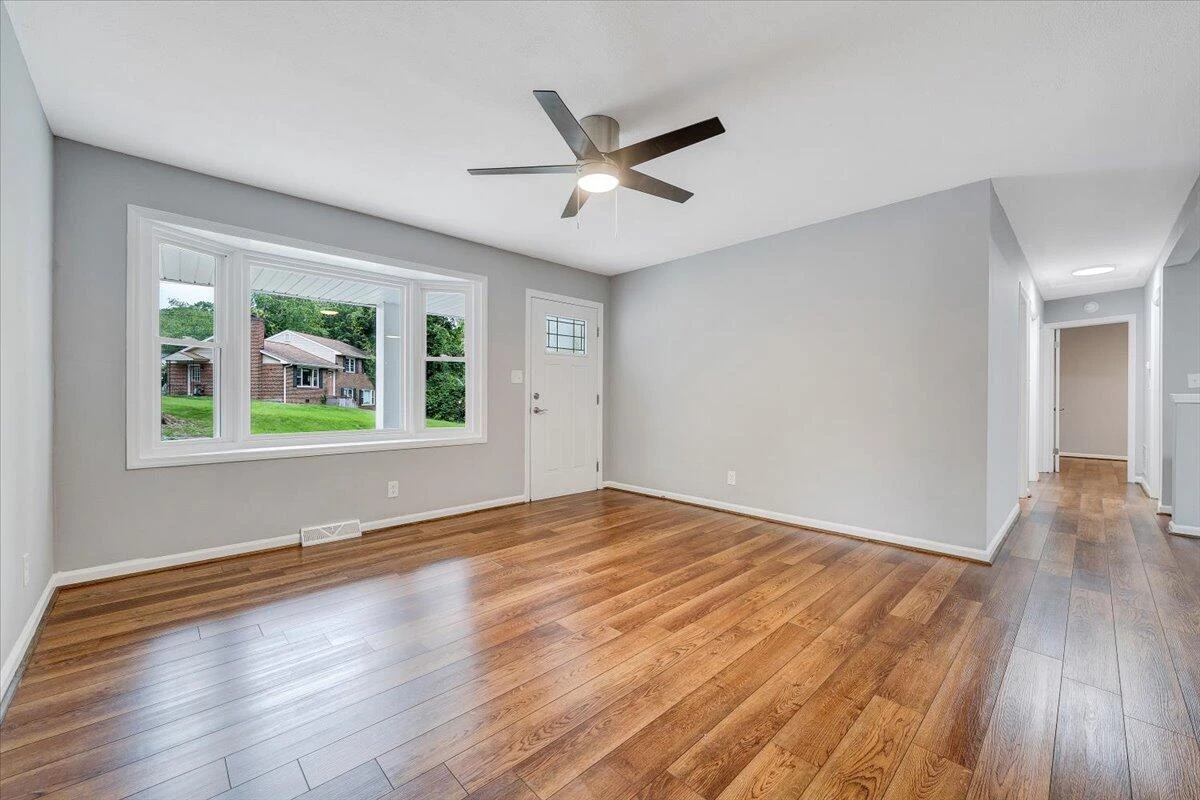 4438 Stonewall RD - Photo 10