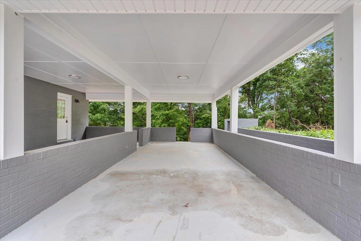 4438 Stonewall RD - Photo 3