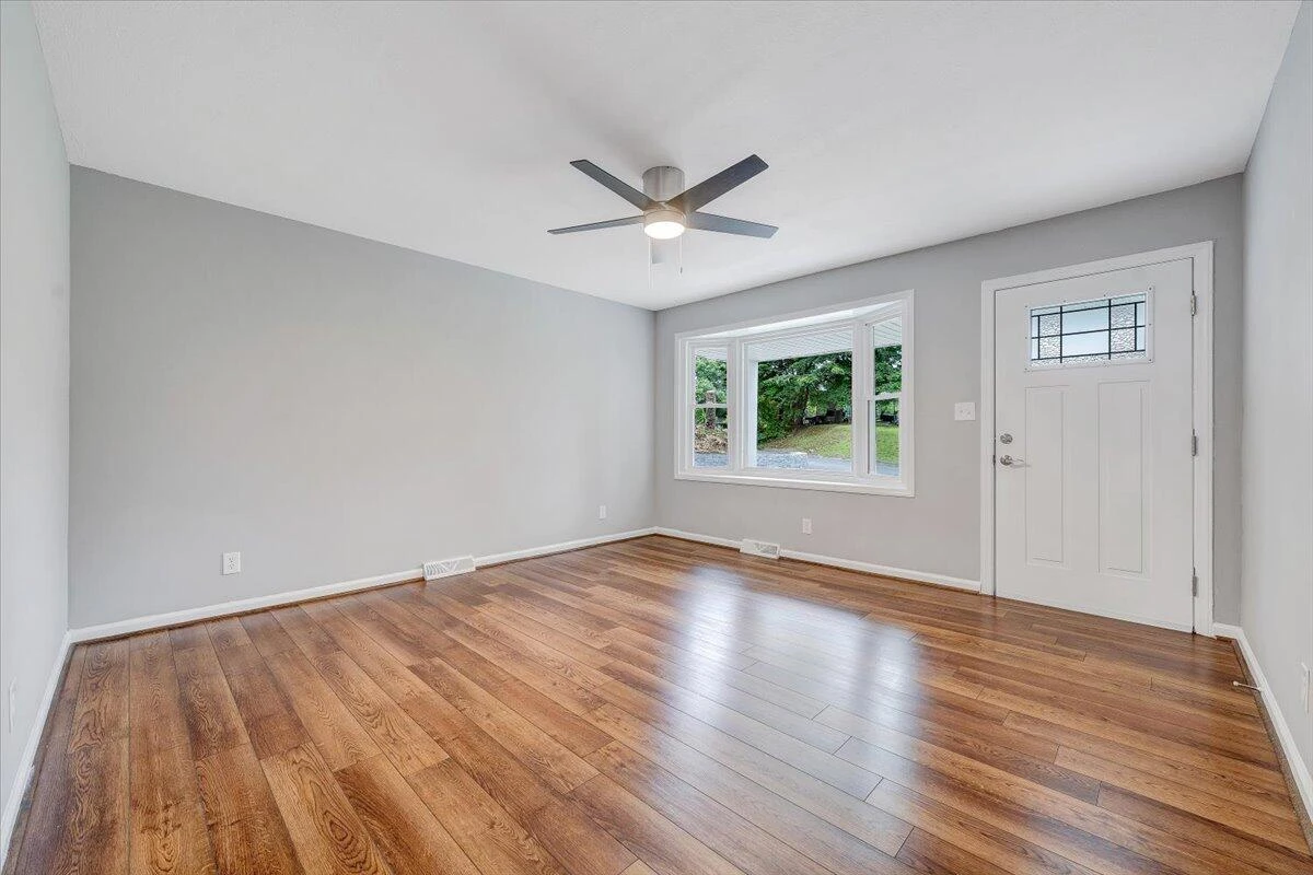 4438 Stonewall RD - Photo 7