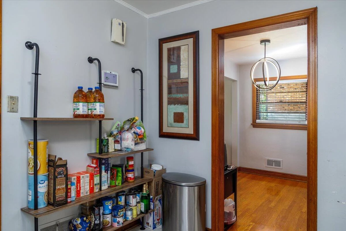 1829 Court ST - Photo 12