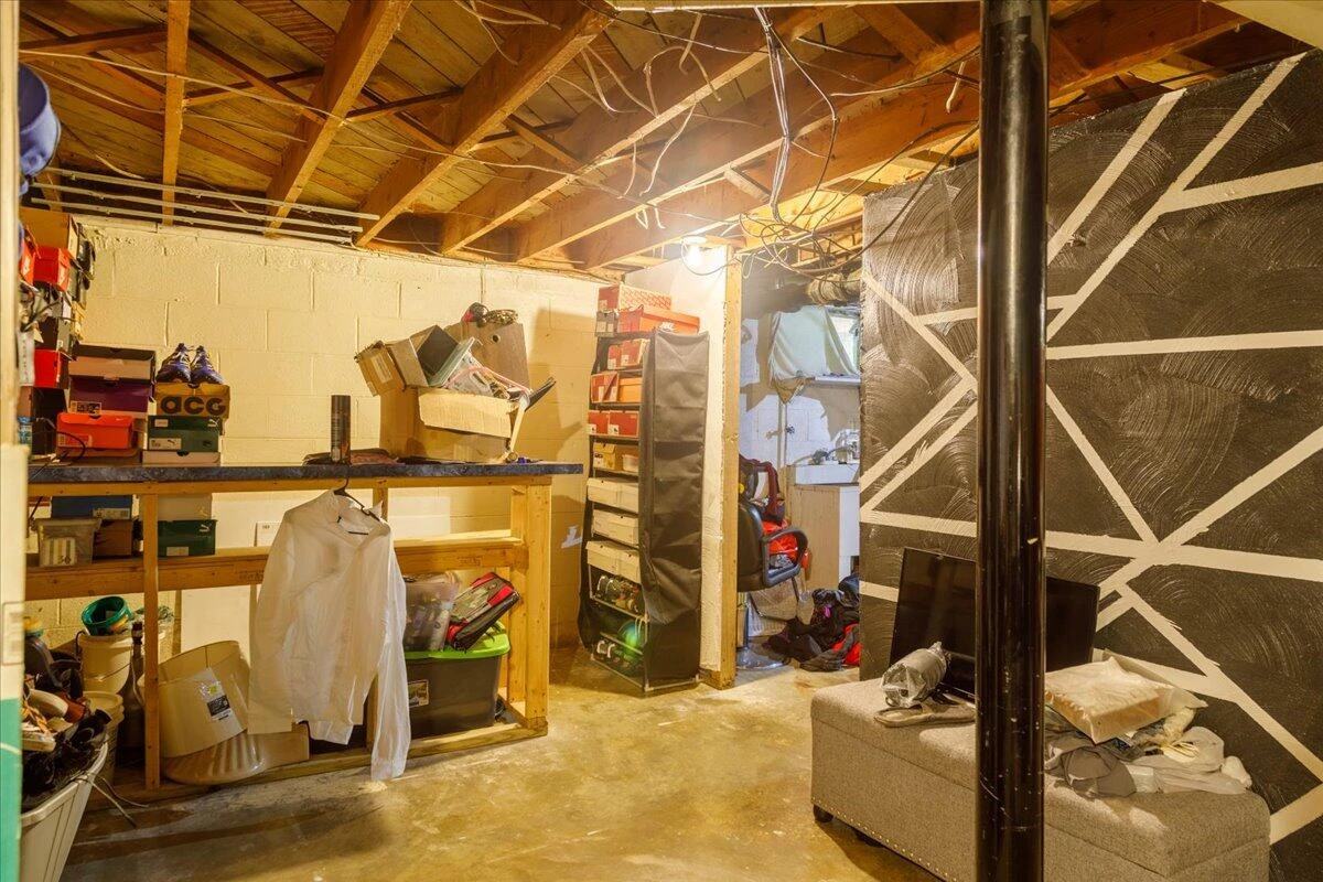 1829 Court ST - Photo 20