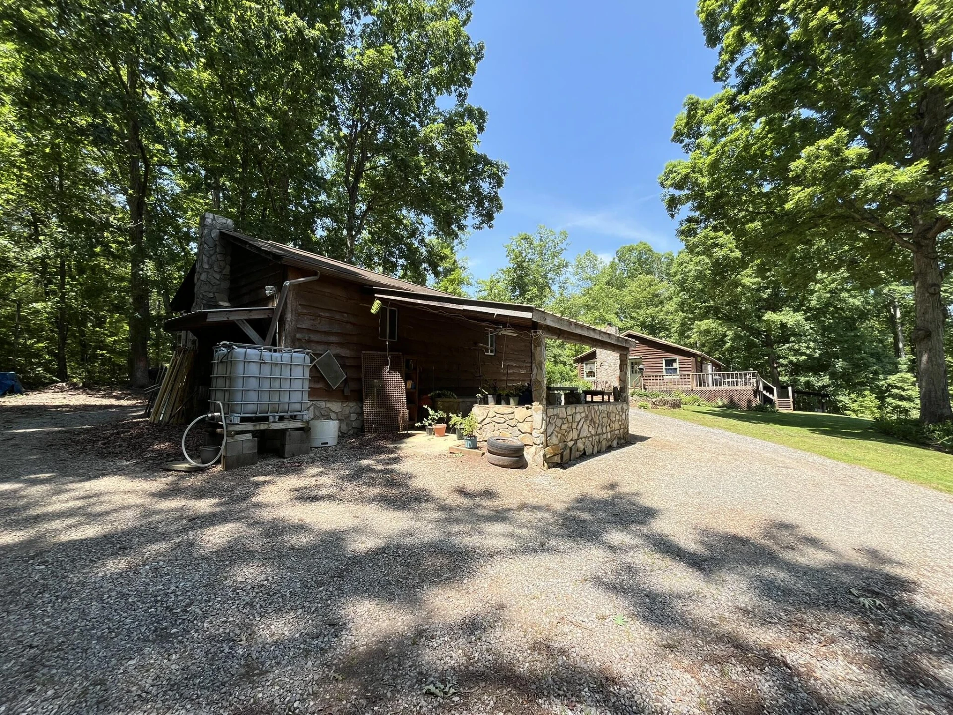 154 Snowden LN - Photo 40