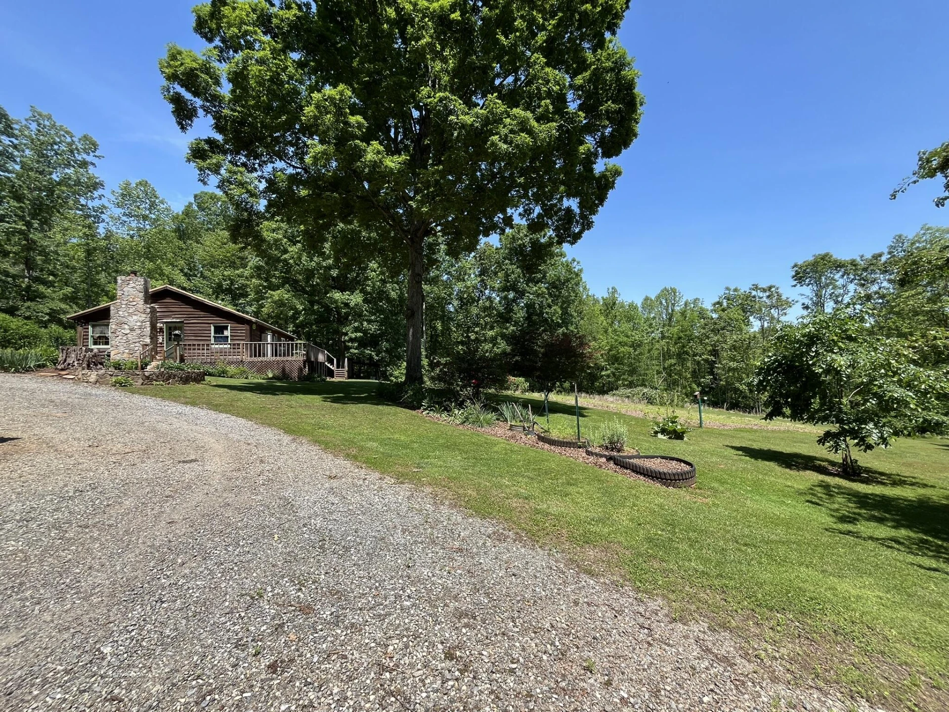 154 Snowden LN - Photo 42