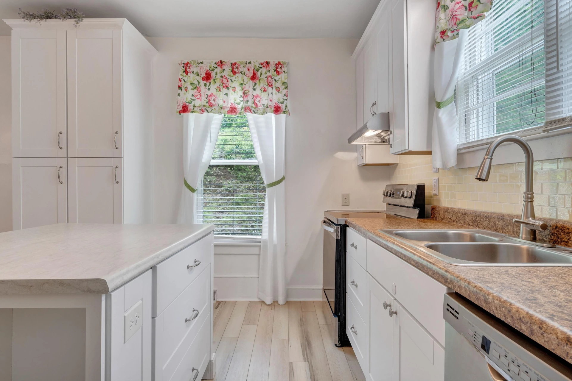 3759 Mill Iron RD - Photo 14