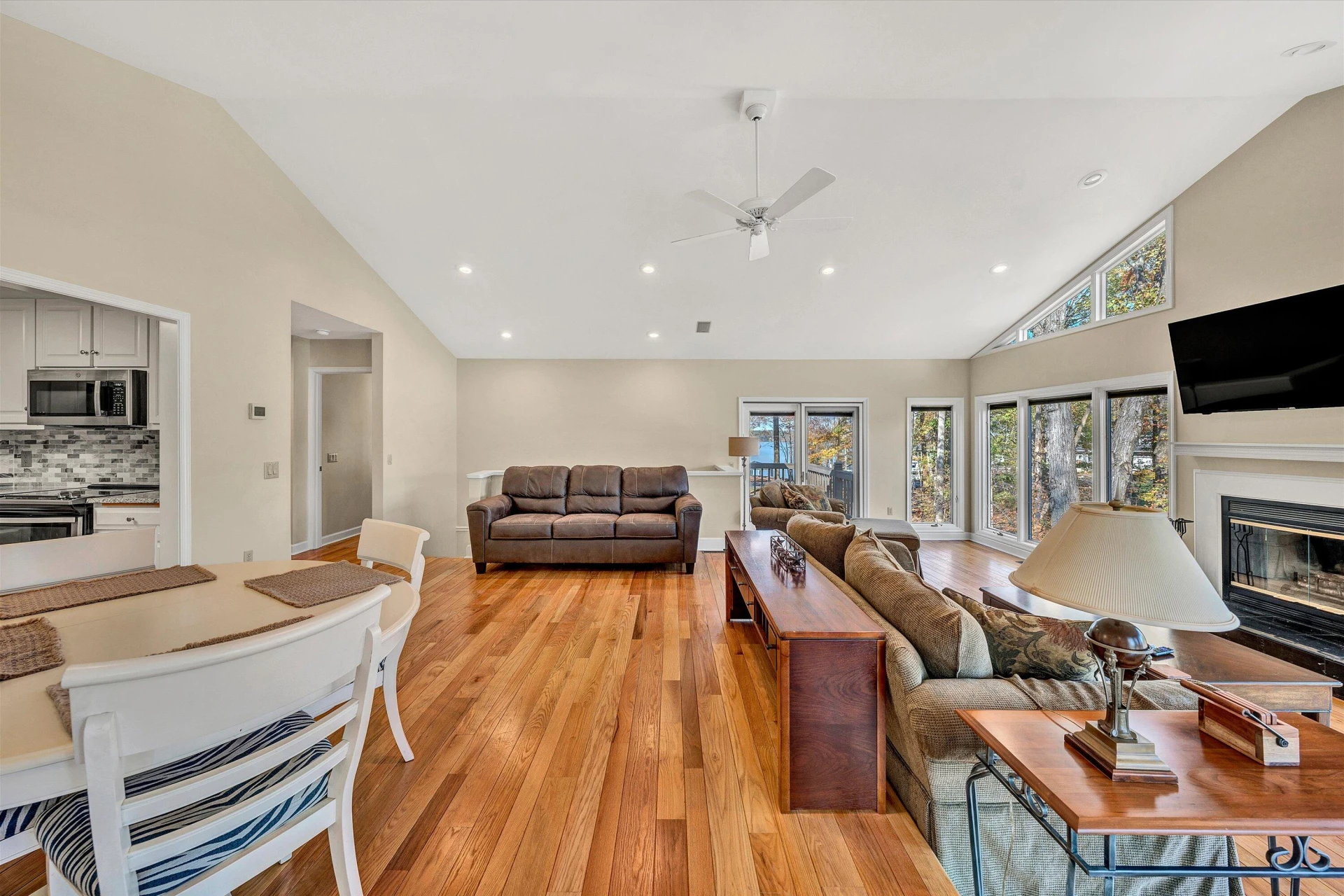 380 Silver Tee DR - Photo 11