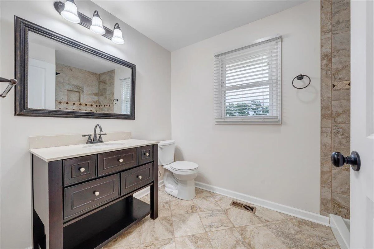8209 Webster DR - Photo 11