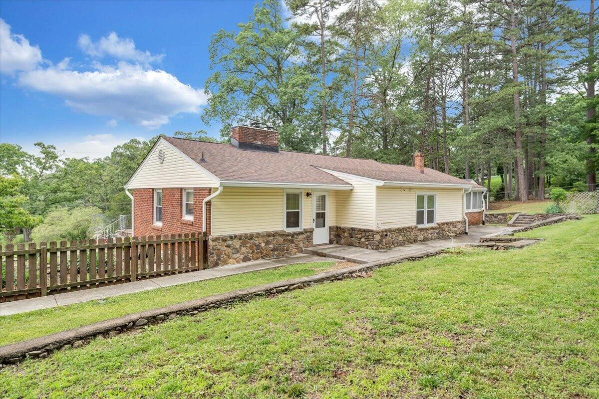 8209 Webster DR - Photo 25