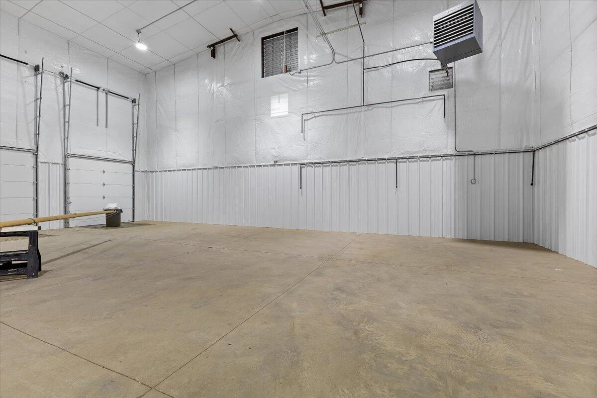 2586 Tuck RD - Photo 50