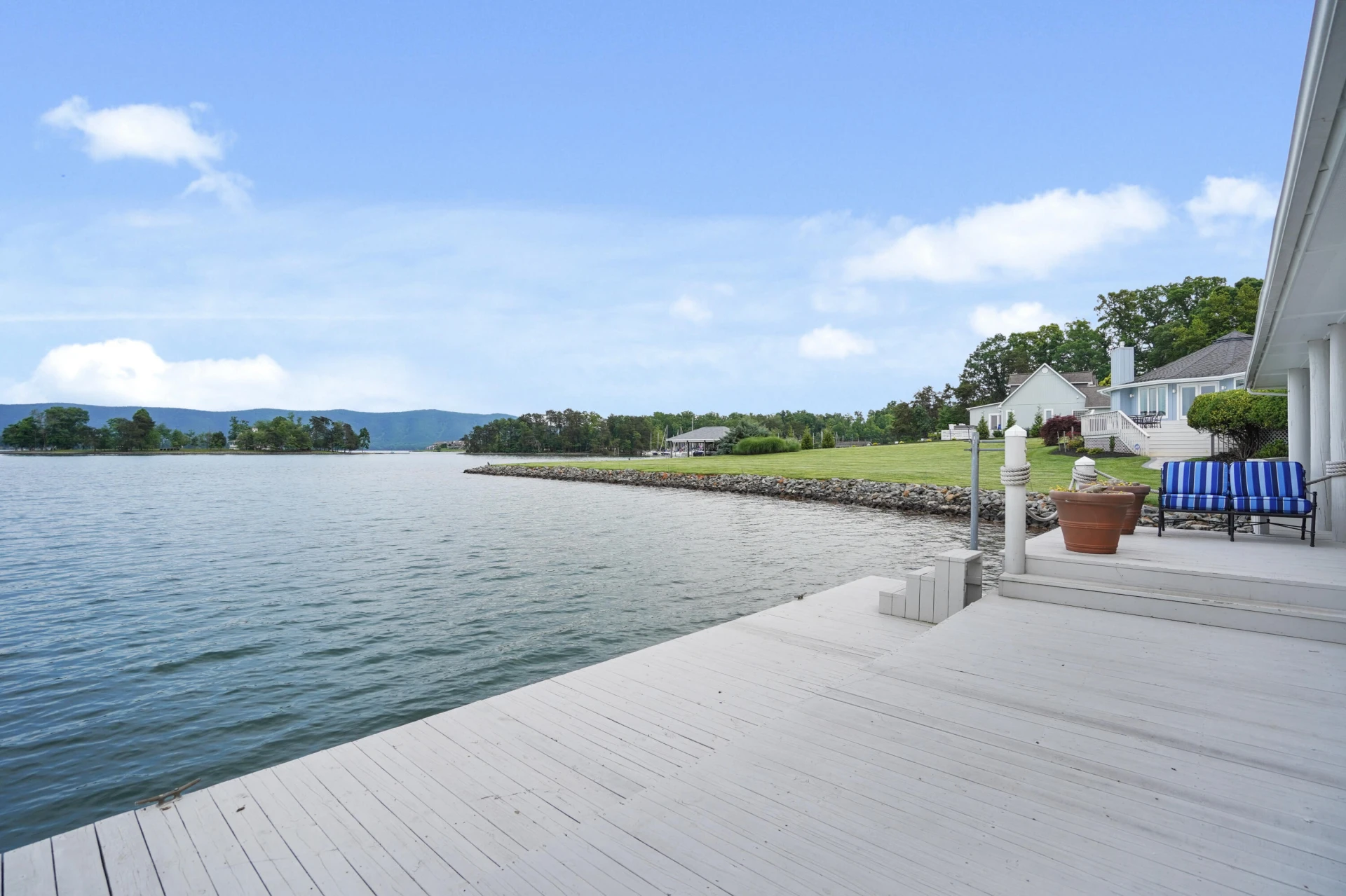 392 Carrs Point LN - Photo 47