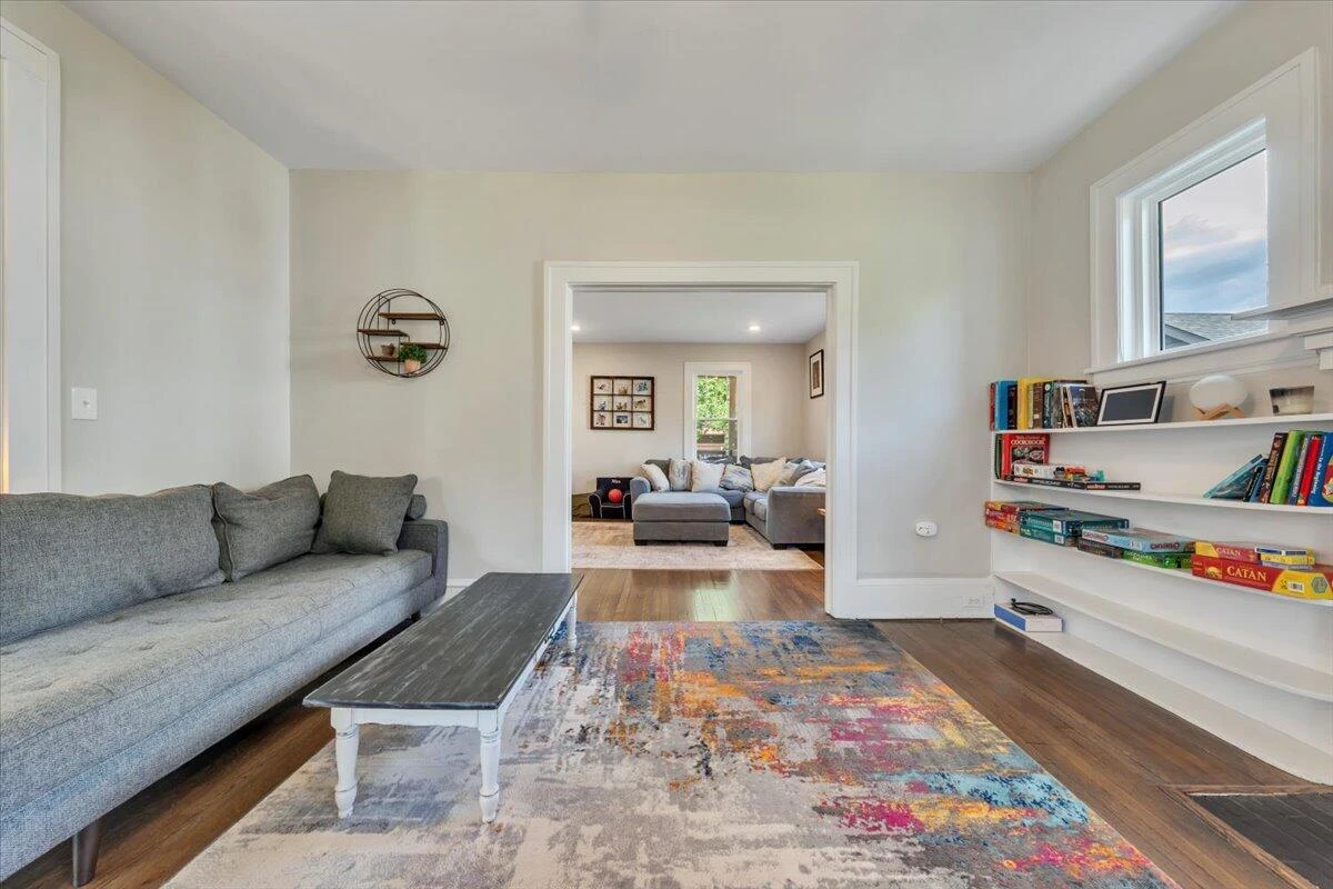 2109 Memorial AVE - Photo 19