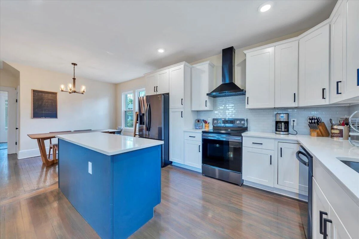 2109 Memorial AVE - Photo 26