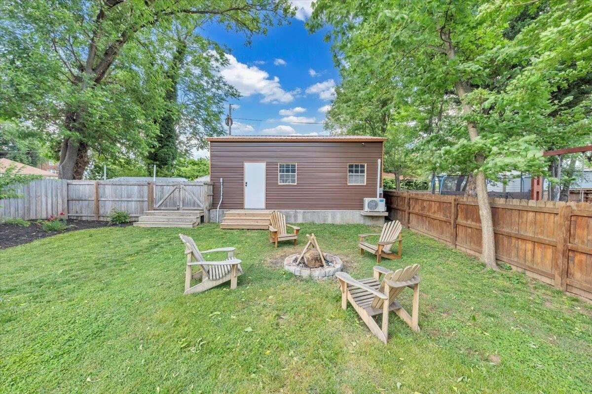 2109 Memorial AVE - Photo 56