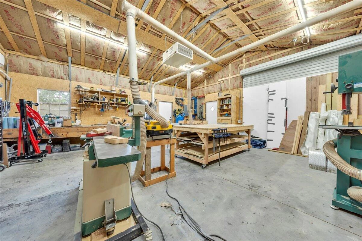 2109 Memorial AVE - Photo 60