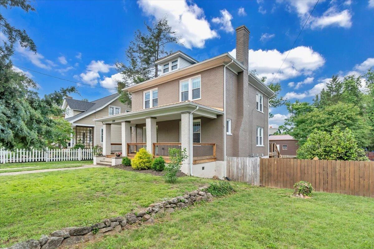 2109 Memorial AVE - Photo 70