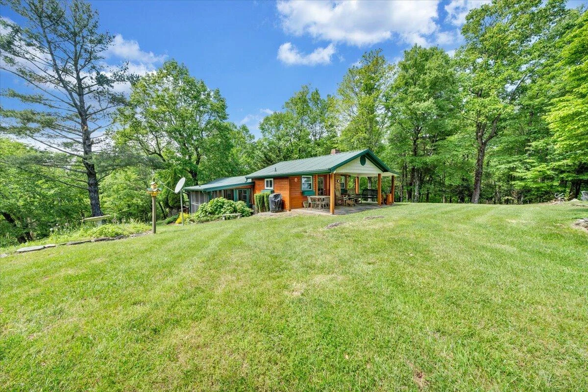 677 Belair RD - Photo 18