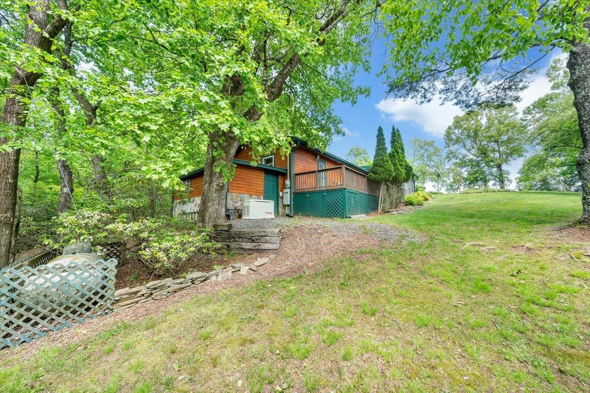 677 Belair RD - Photo 20
