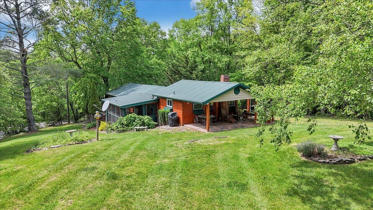 677 Belair RD - Photo 3