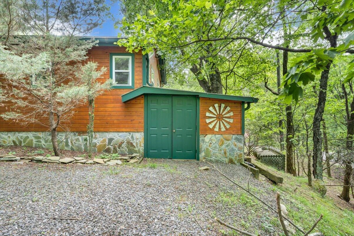 677 Belair RD - Photo 22