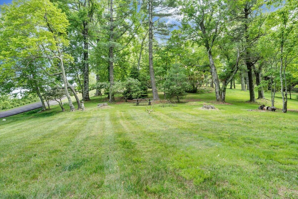 677 Belair RD - Photo 26