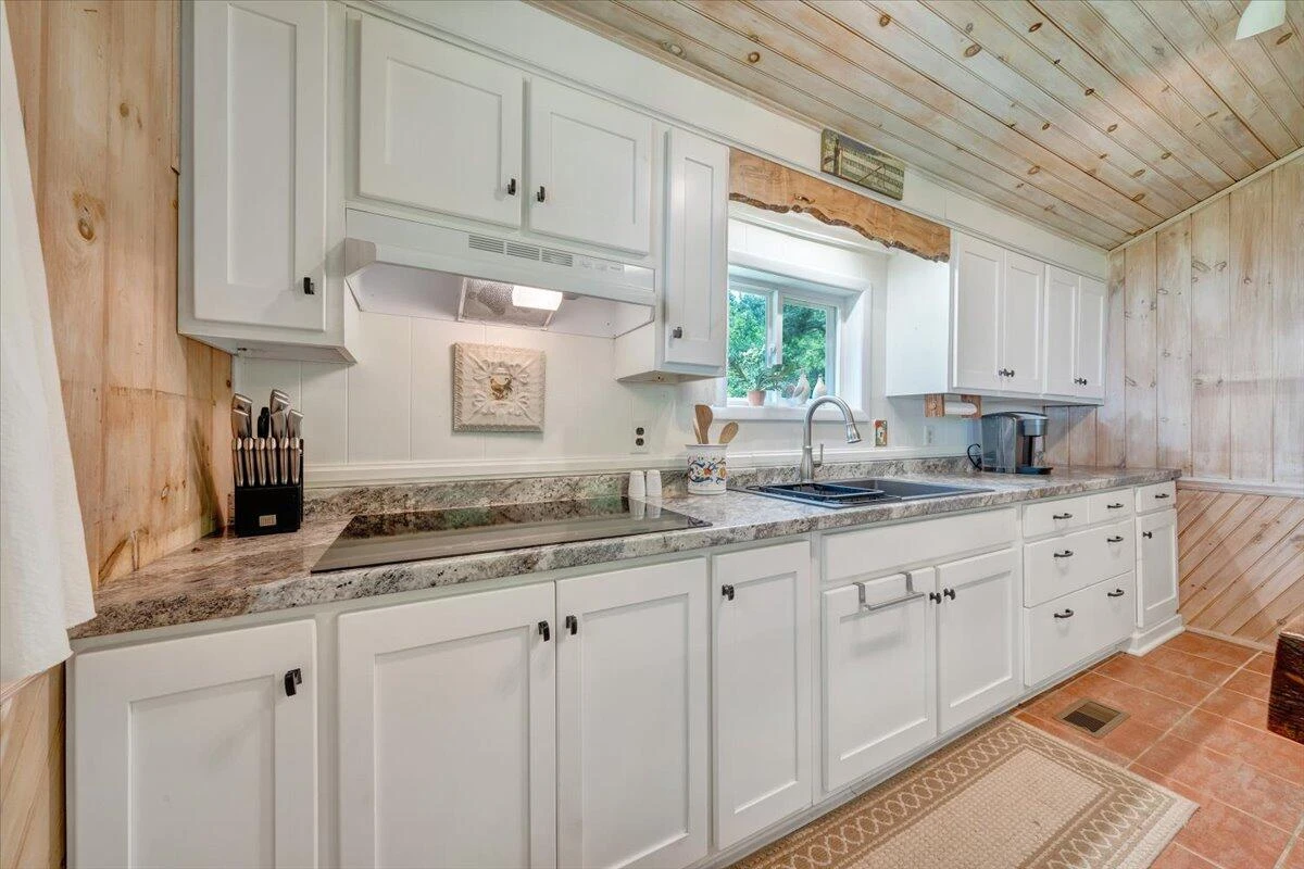 677 Belair RD - Photo 40