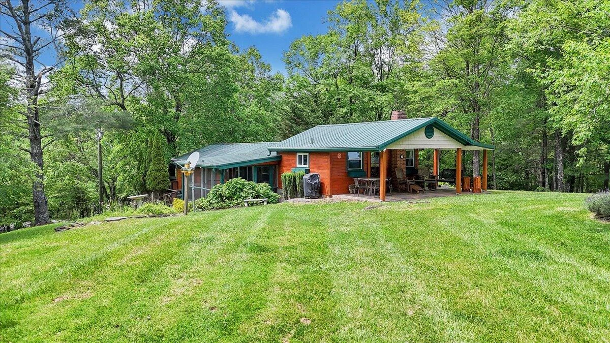 677 Belair RD - Photo 5
