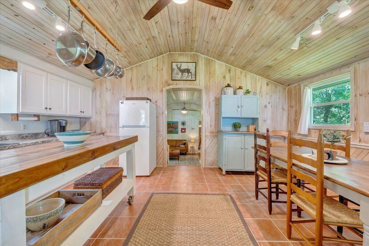 677 Belair RD - Photo 45