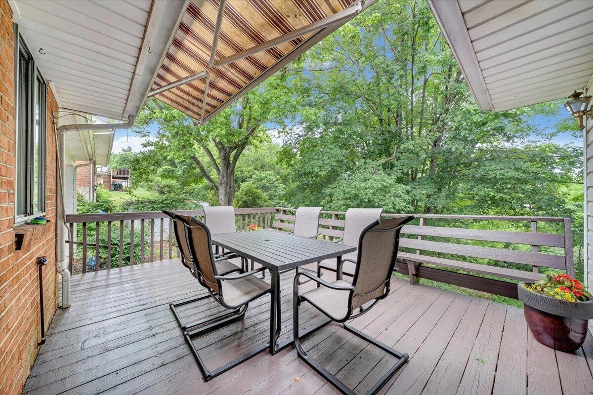 330 Houston AVE - Photo 17