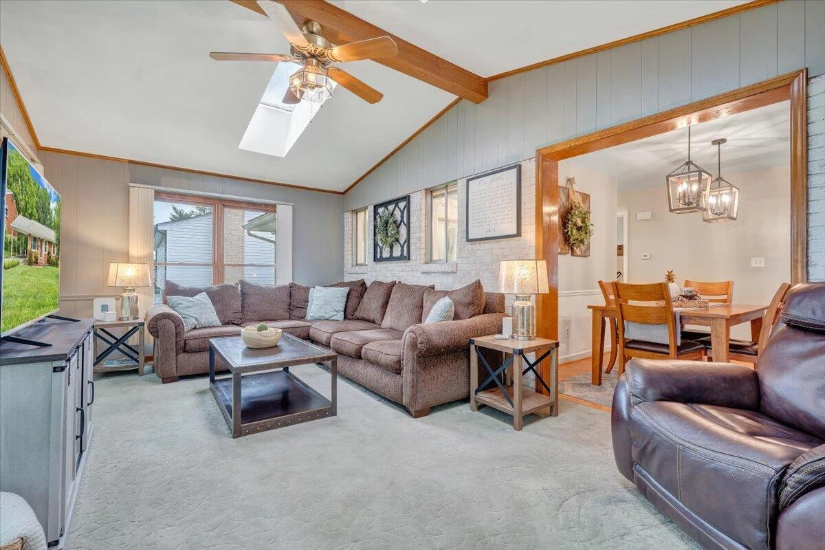 330 Houston AVE - Photo 18