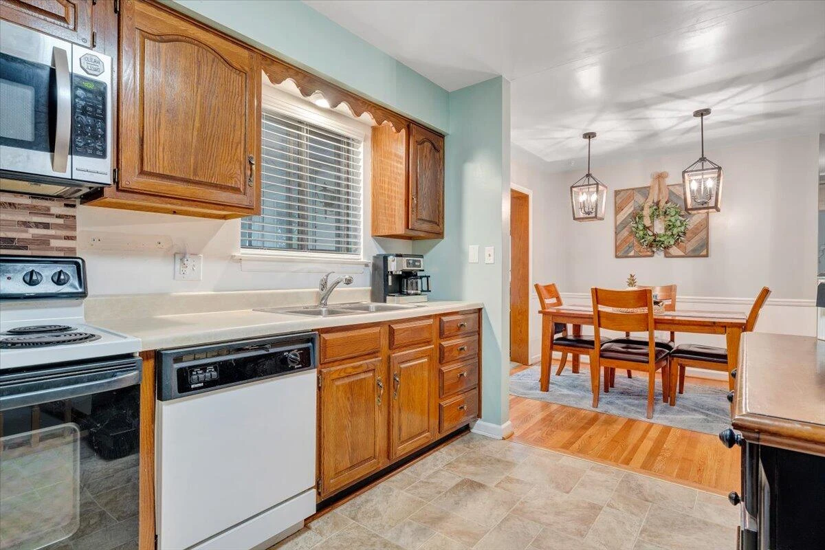 330 Houston AVE - Photo 24