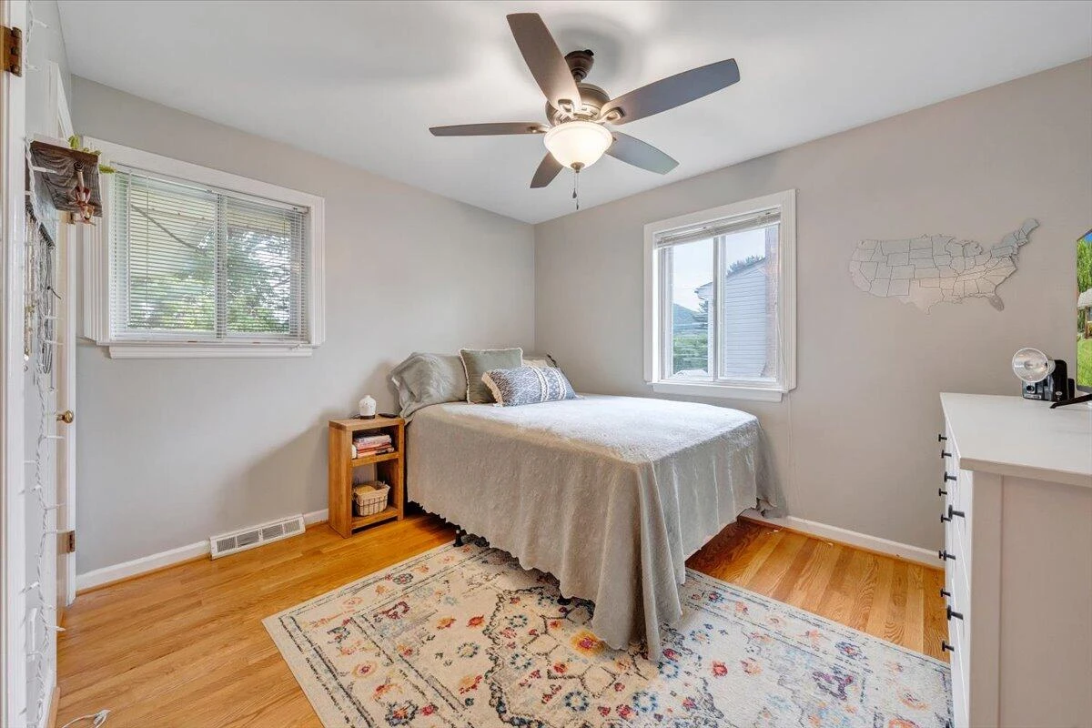 330 Houston AVE - Photo 25