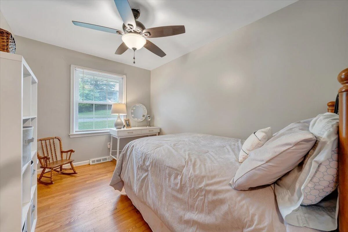 330 Houston AVE - Photo 30