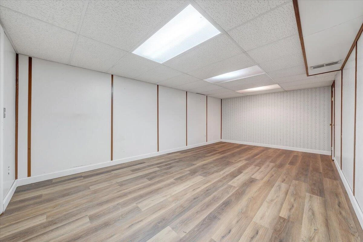 330 Houston AVE - Photo 35