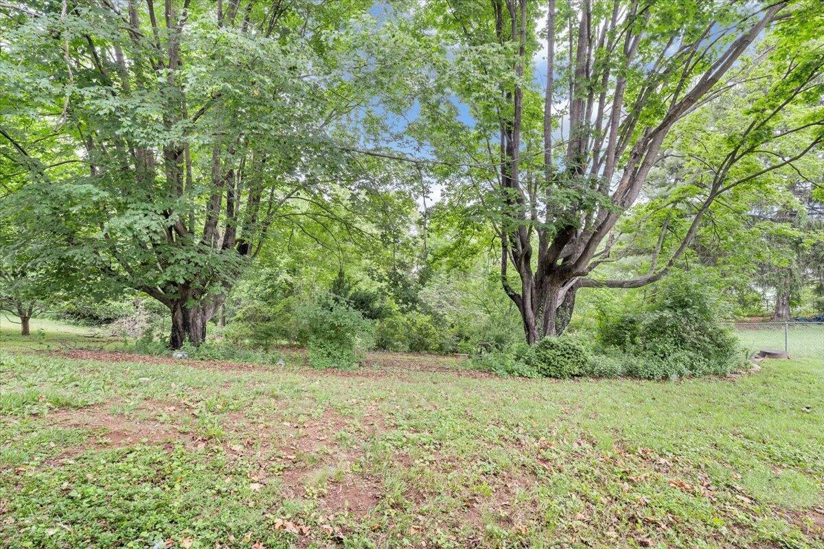 330 Houston AVE - Photo 42