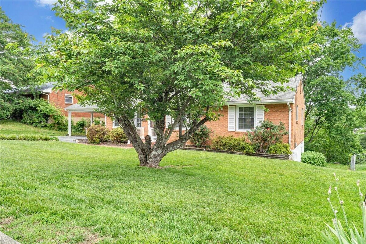 330 Houston AVE - Photo 46