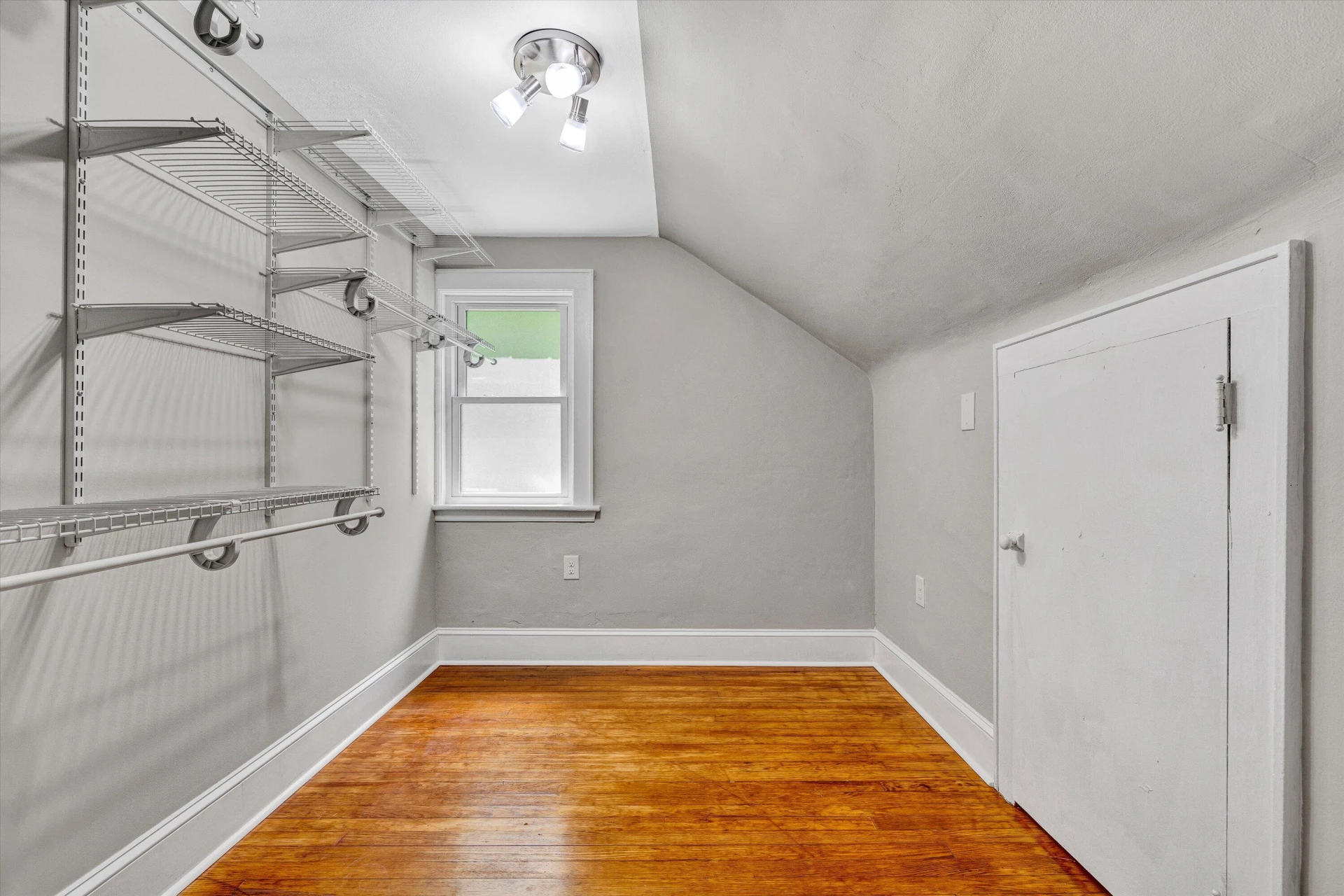 4816 COLONIAL AVE - Photo 31