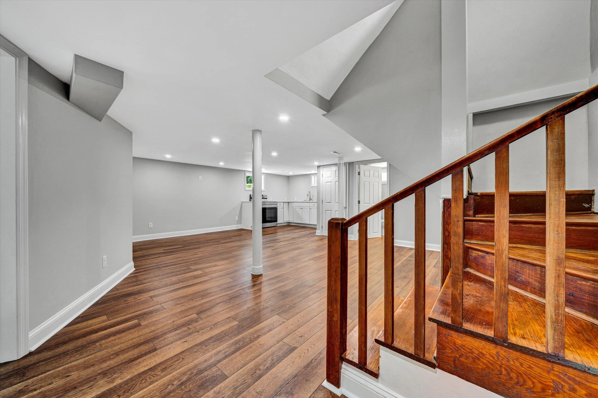 4816 COLONIAL AVE - Photo 32