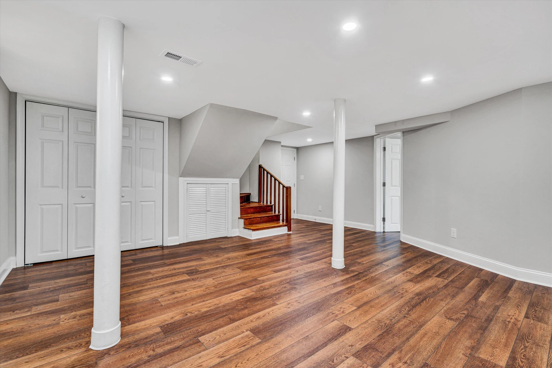 4816 COLONIAL AVE - Photo 33
