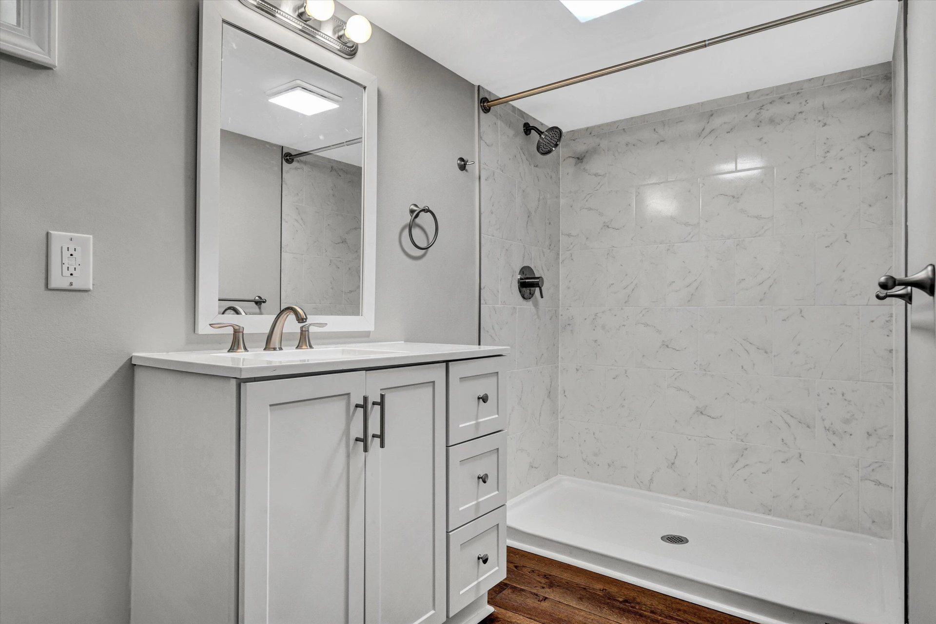 4816 COLONIAL AVE - Photo 37